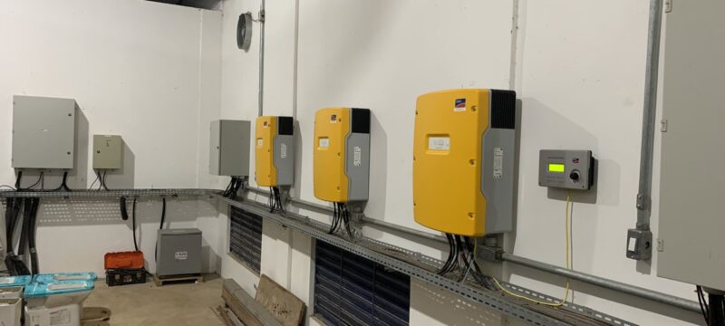 Baterias em usinas solares existentes: quando o retrofit com BESS vale a pena